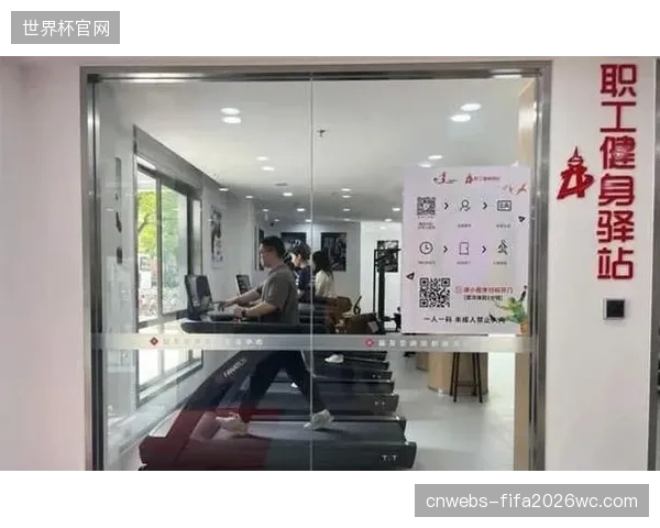 社区健身设施损坏后数月无人维修，暴露了产权方与维护方的权责真空
